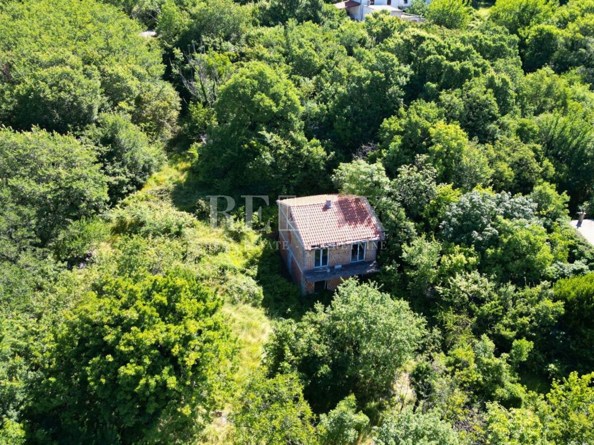 Bribir - iniziata la costruzione con un giardino