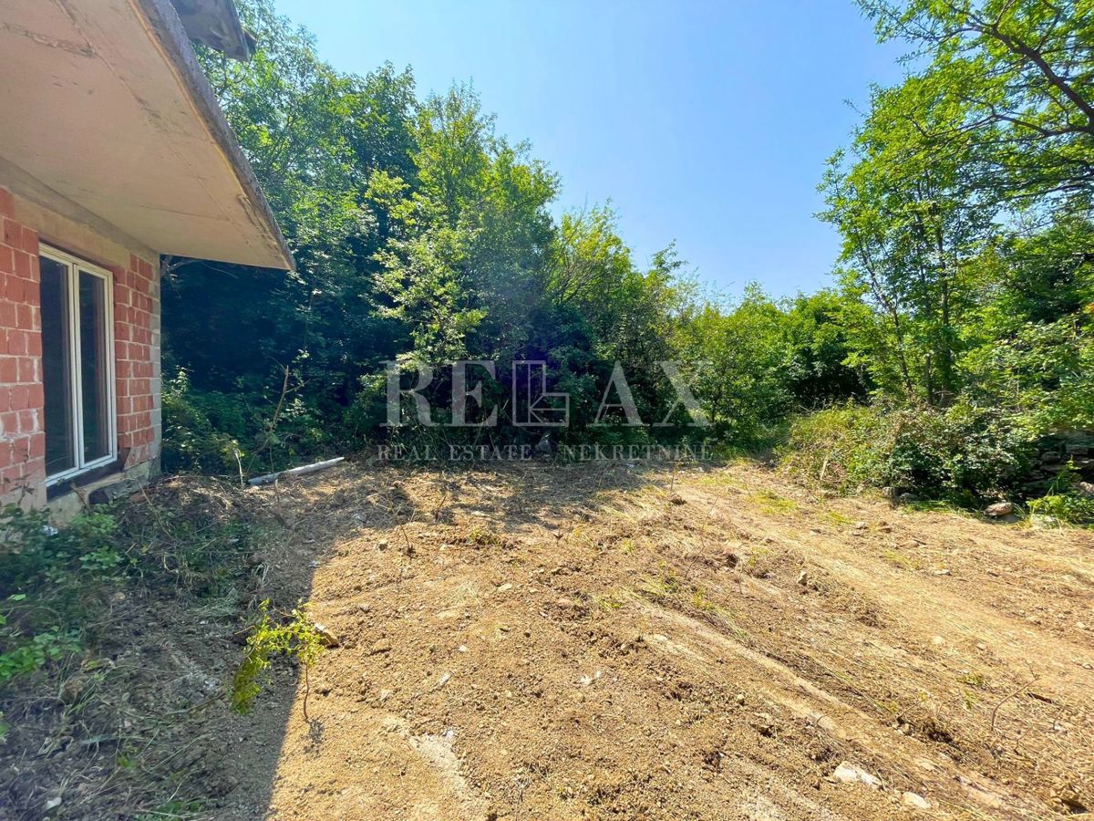 Bribir - iniziata la costruzione con un giardino