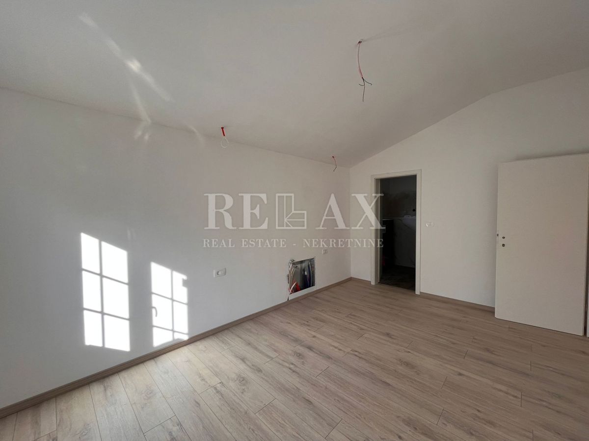 Krk, Risika - splendida casa in pietra