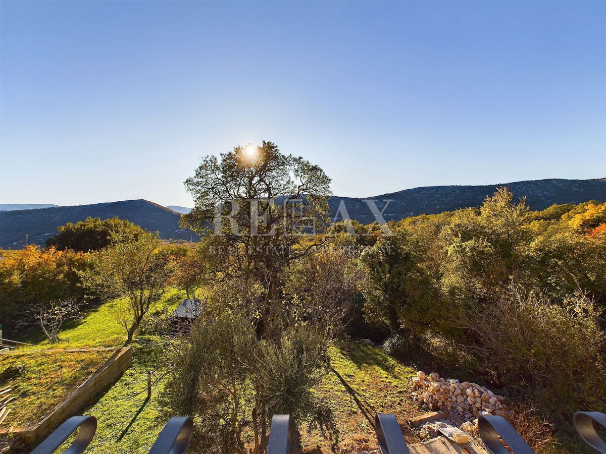 Bribir - casa in pietra da ristrutturare con vista