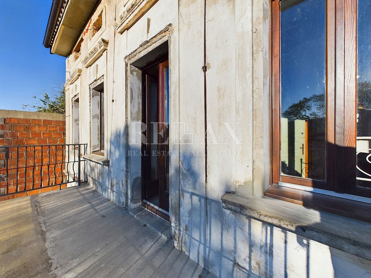 Bribir - casa in pietra da ristrutturare con vista