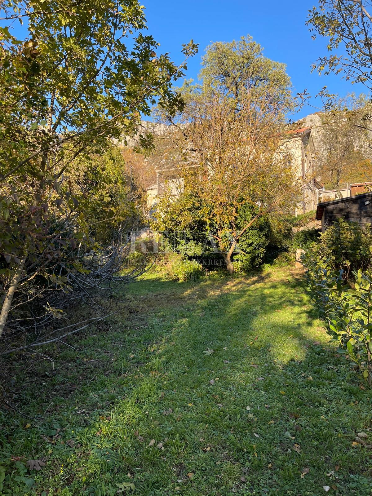 Bribir - casa in pietra da ristrutturare con vista