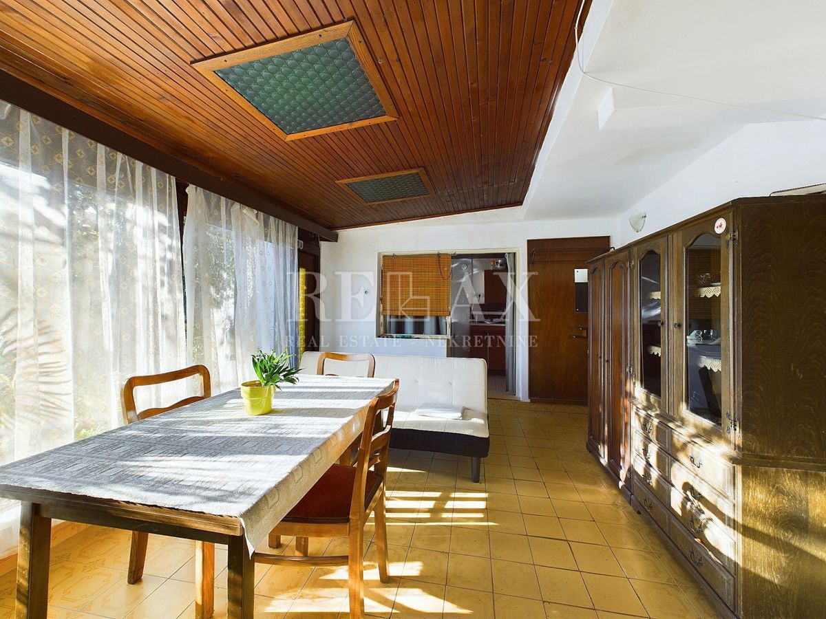 Novi Vinodolski - casa in pietra in una buona posizione