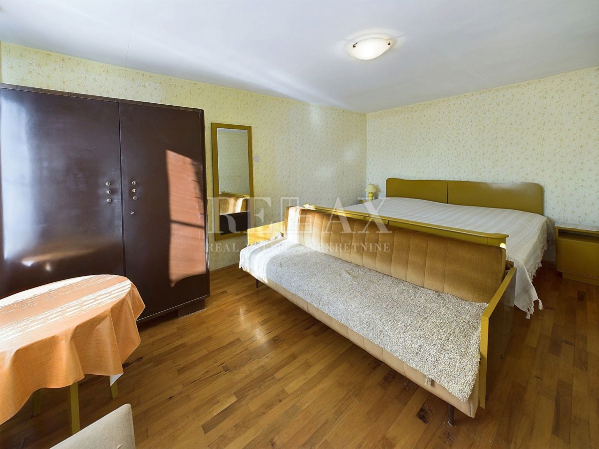 Novi Vinodolski - casa in pietra in una buona posizione