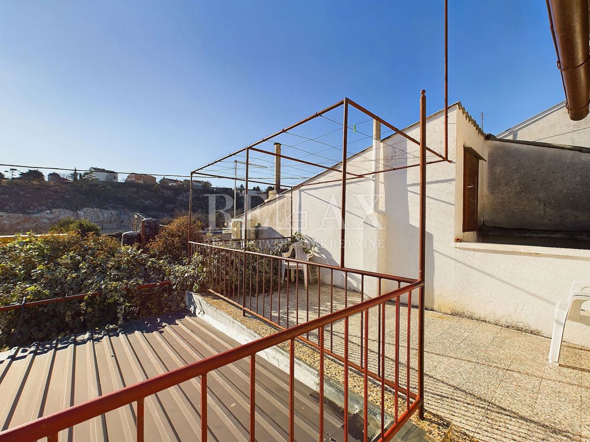 Novi Vinodolski - casa in pietra in una buona posizione