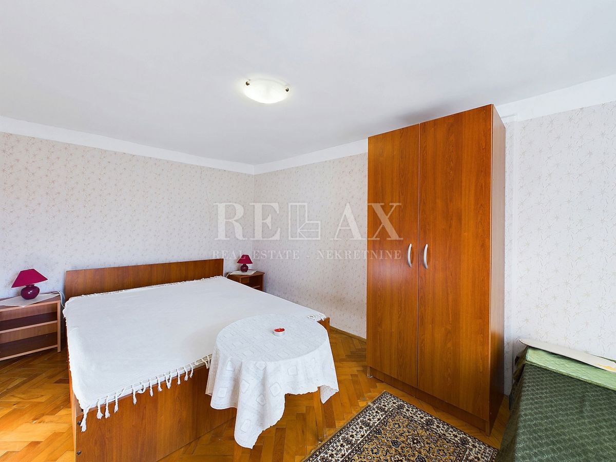 Novi Vinodolski - casa in pietra in una buona posizione