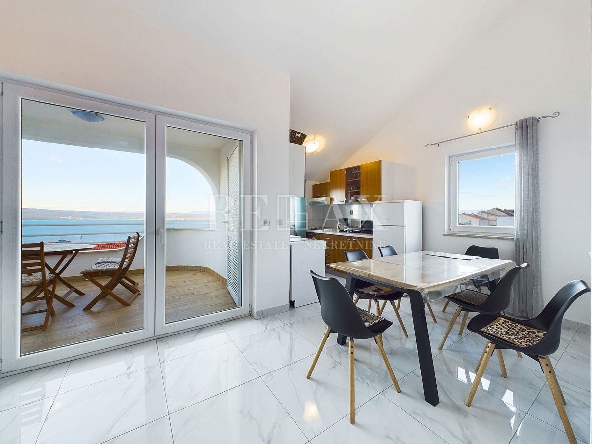 Dramalj - appartamento duplex con vista panoramica sul mare