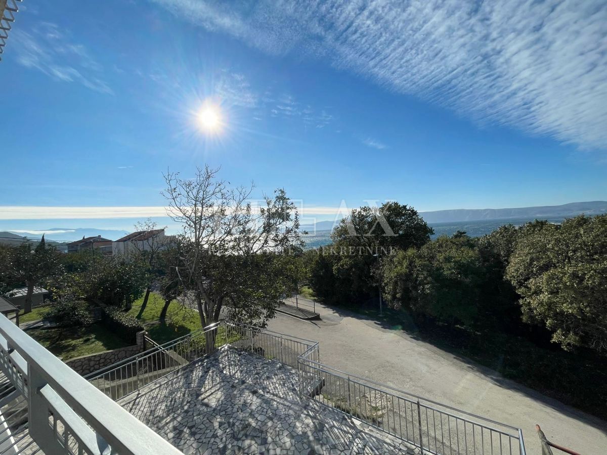 Smokvica Krmpotska-Casa con tre unità abitative