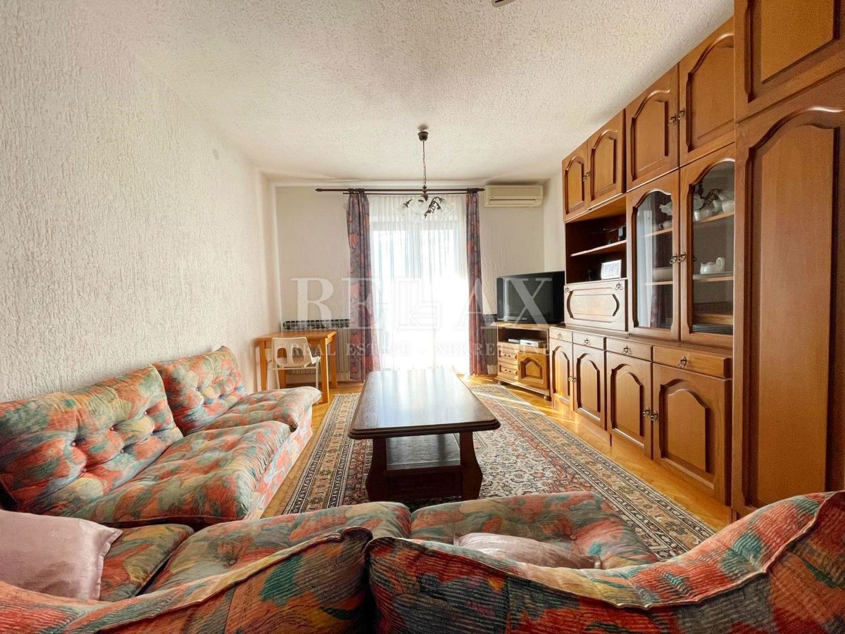 Smokvica Krmpotska-Casa con tre unità abitative