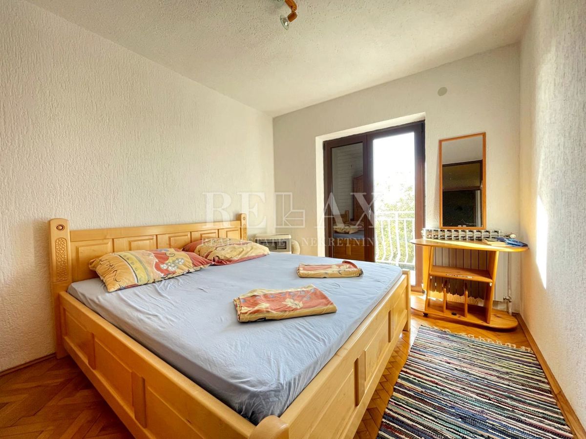 Smokvica Krmpotska-Casa con tre unità abitative