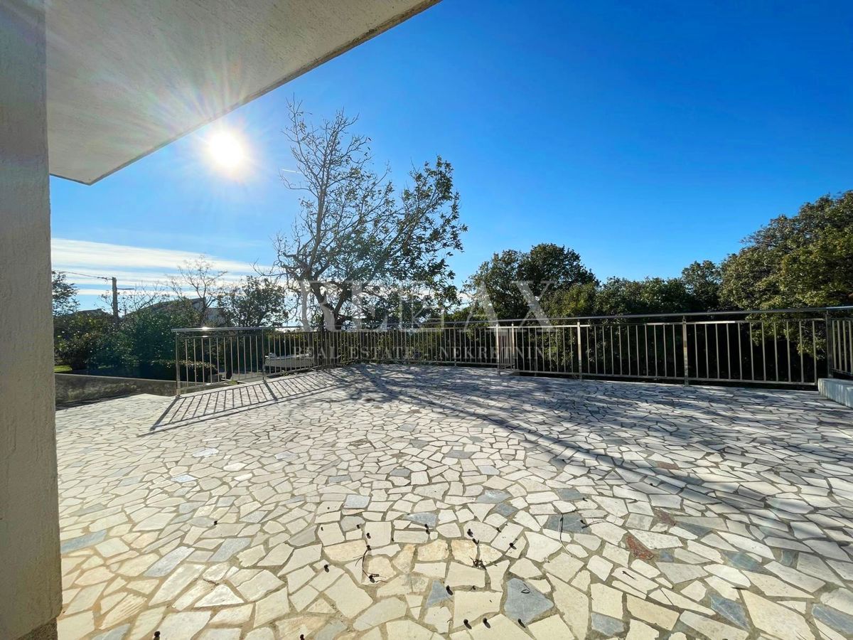 Smokvica Krmpotska-Casa con tre unità abitative