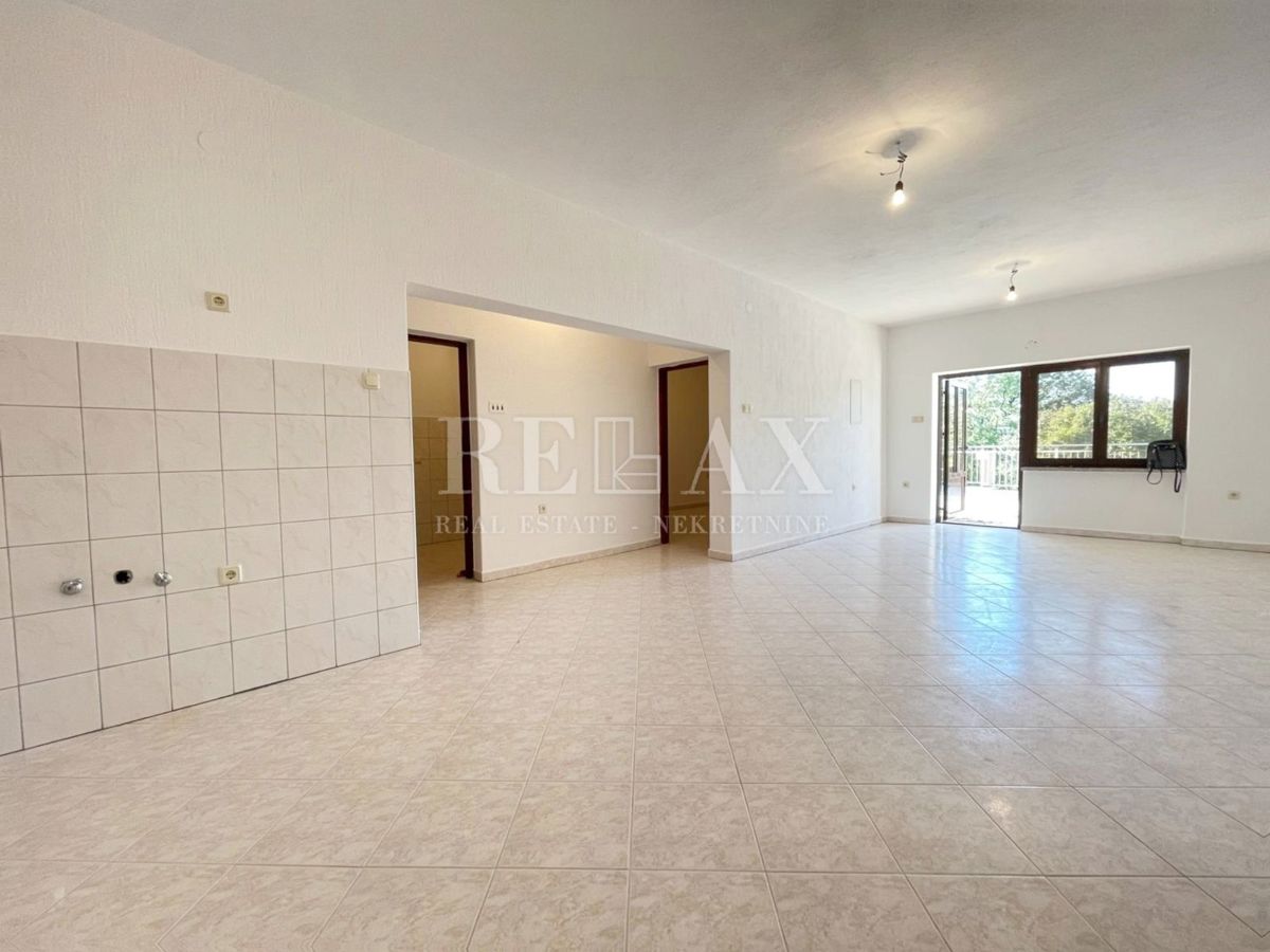 Smokvica Krmpotska-Casa con tre unità abitative