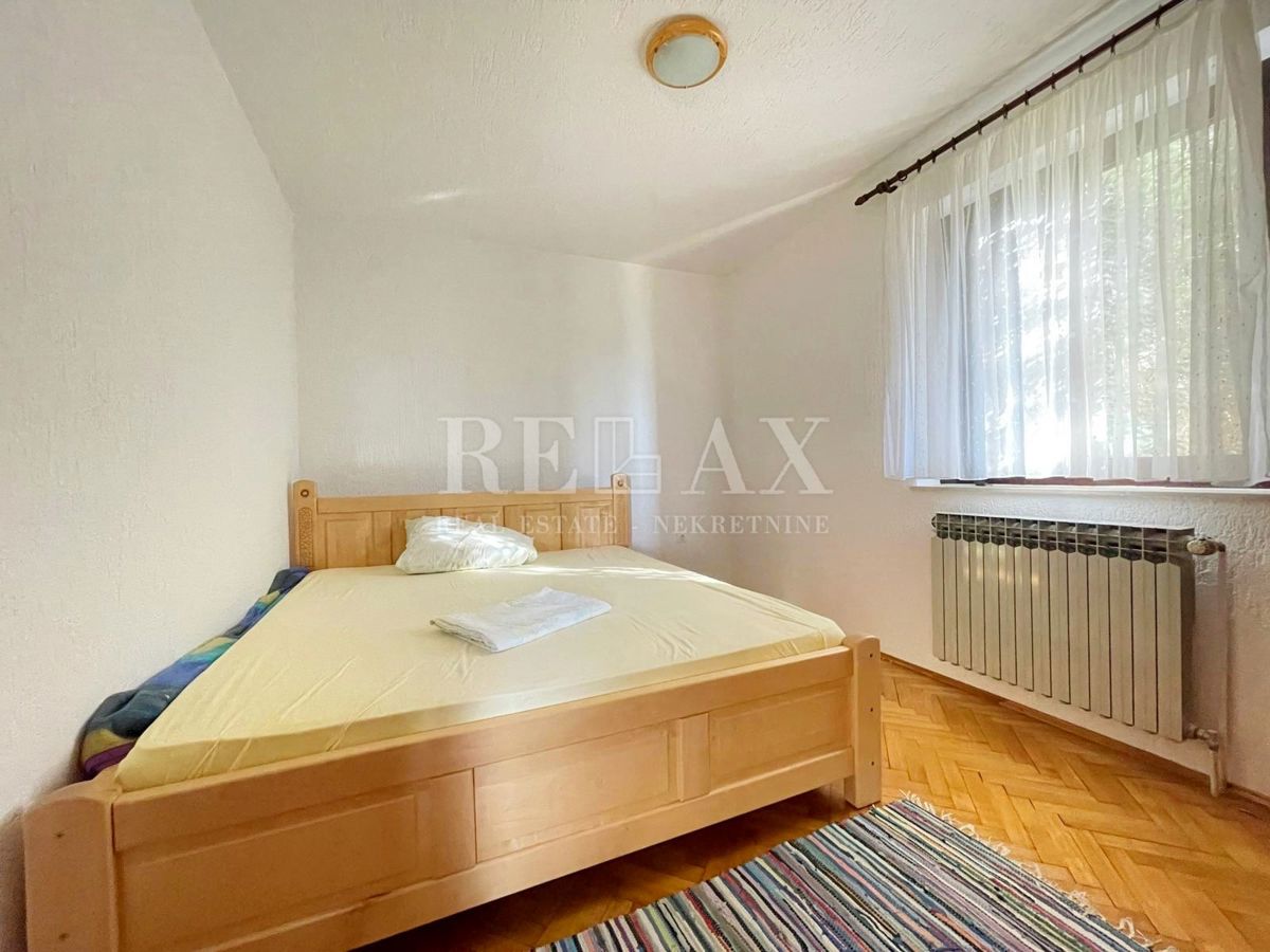 Smokvica Krmpotska-Casa con tre unità abitative