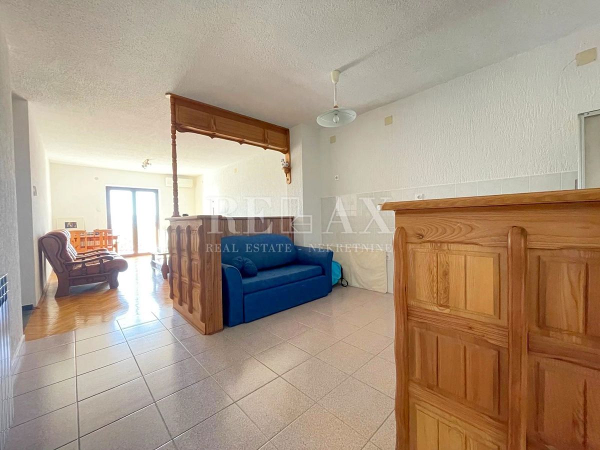 Smokvica Krmpotska-Casa con tre unità abitative