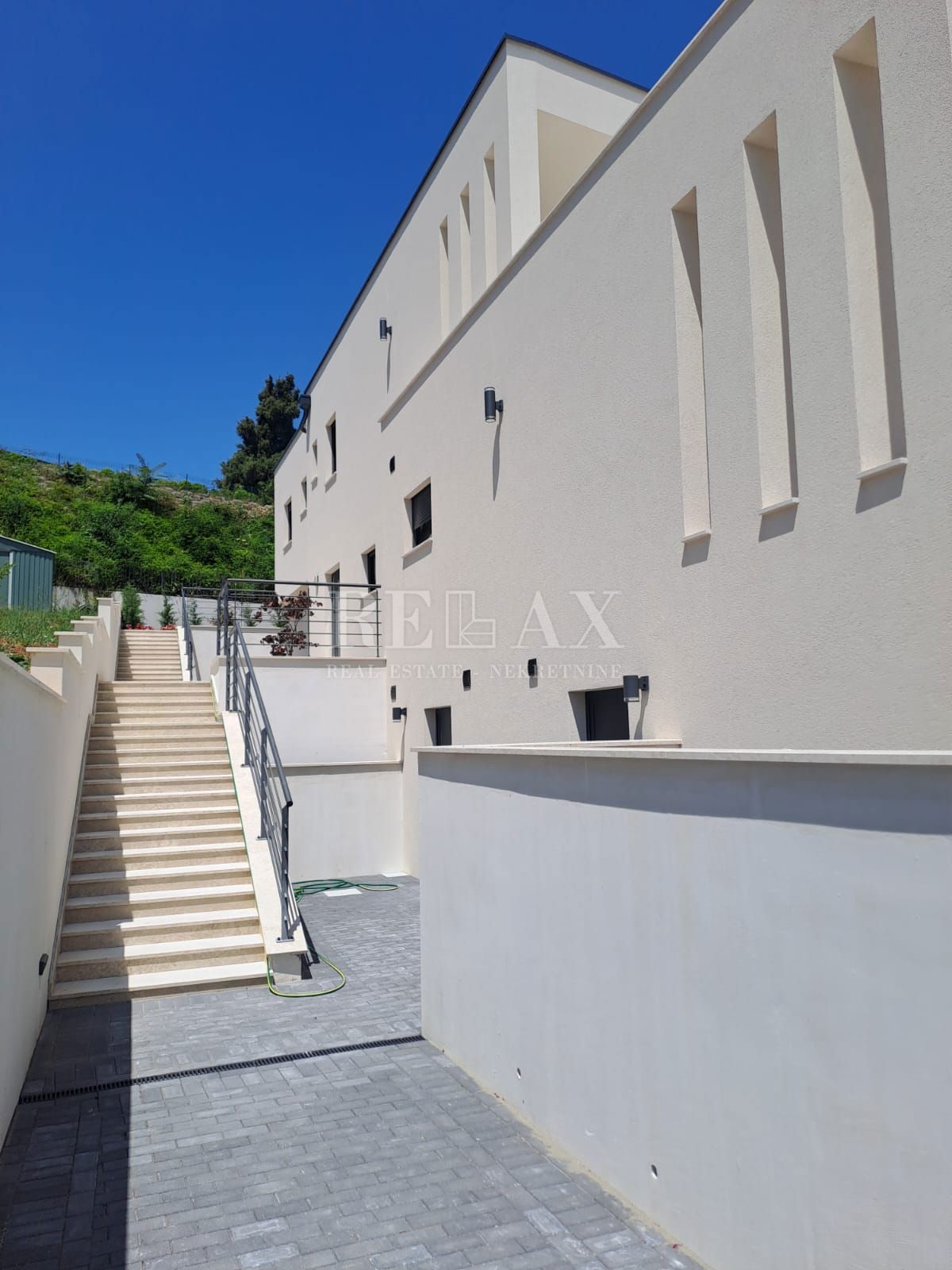 Lovran - appartamento in un nuovo edificio con piscina