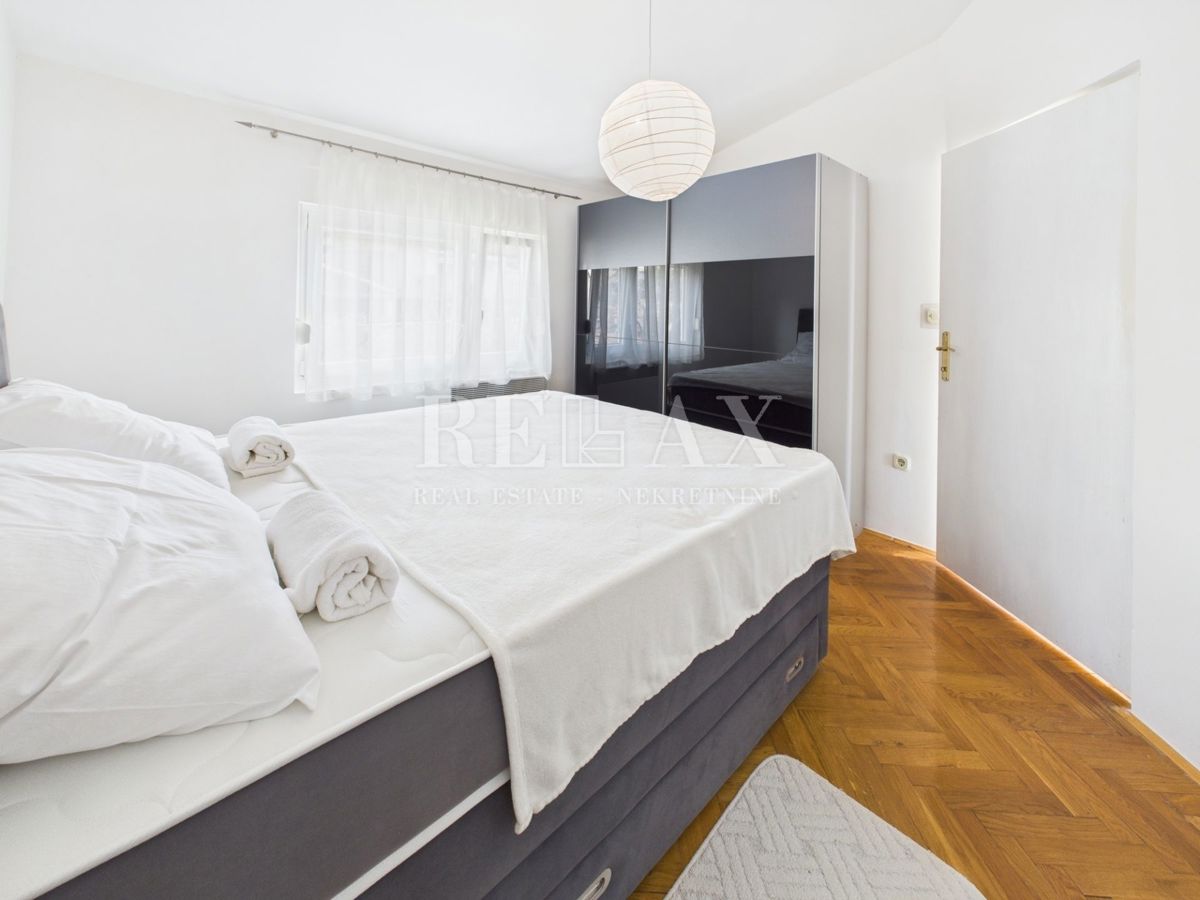 Novi Vinodolski - casa seconda fila al mare