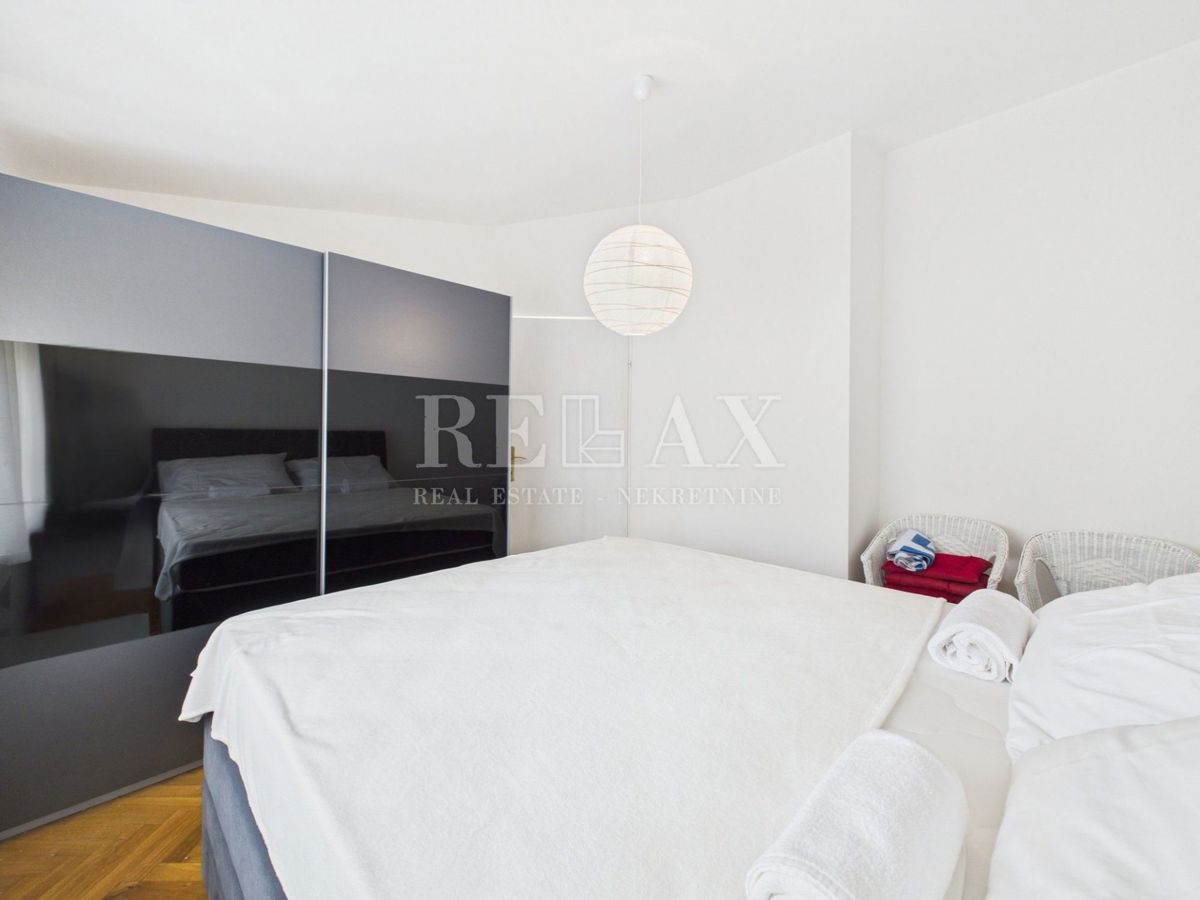 Novi Vinodolski - casa seconda fila al mare