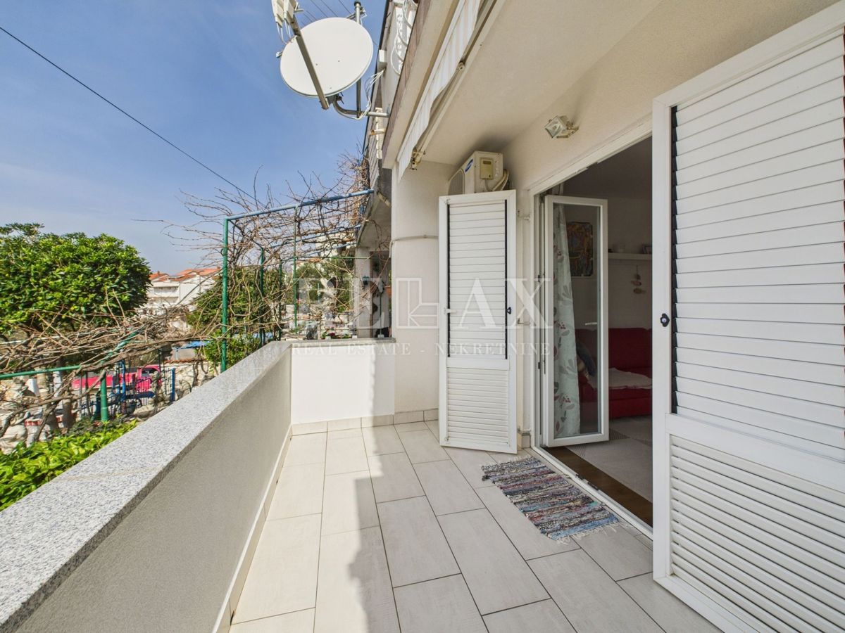 Novi Vinodolski - casa seconda fila al mare