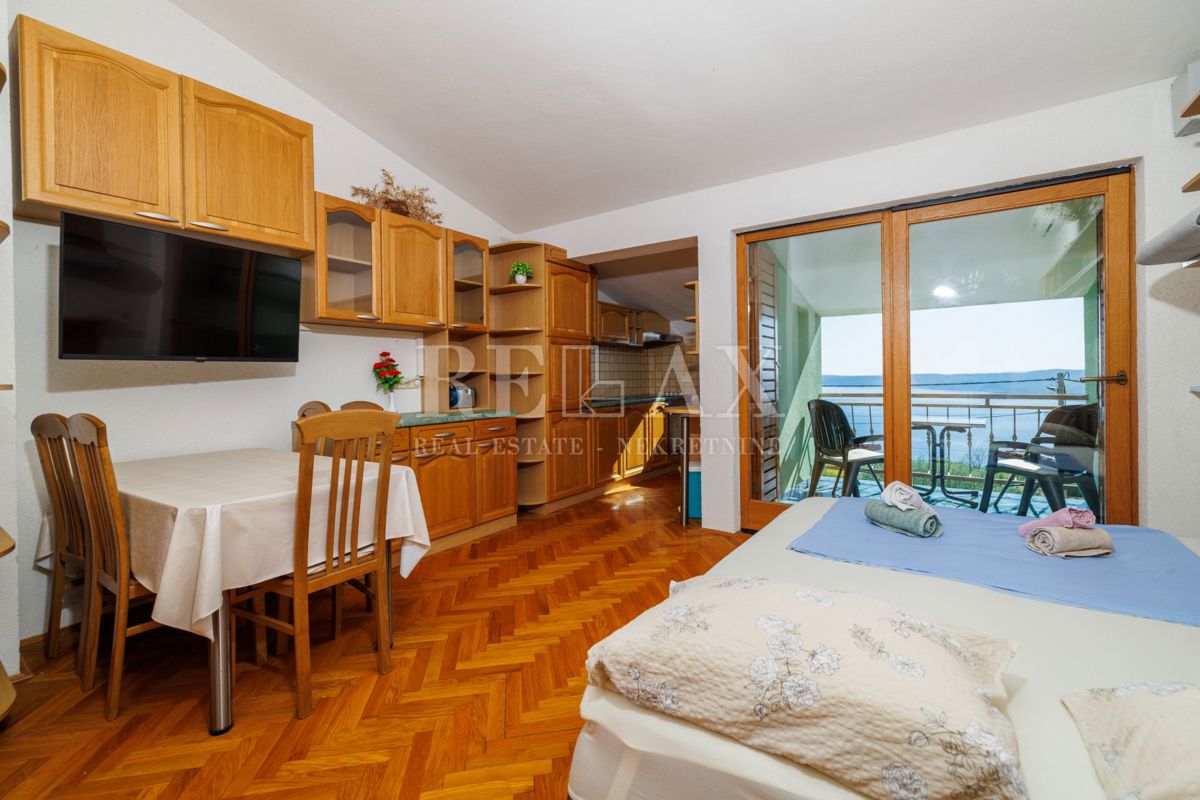 Crikvenica - spaziosa proprietà con piscina