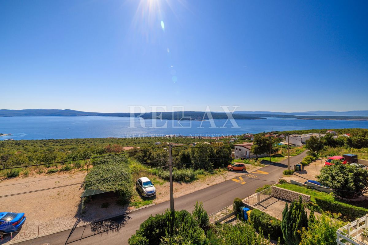 Crikvenica - spaziosa proprietà con piscina