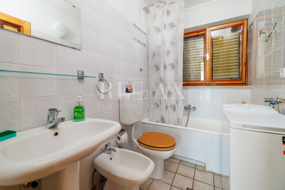 Crikvenica - spaziosa proprietà con piscina