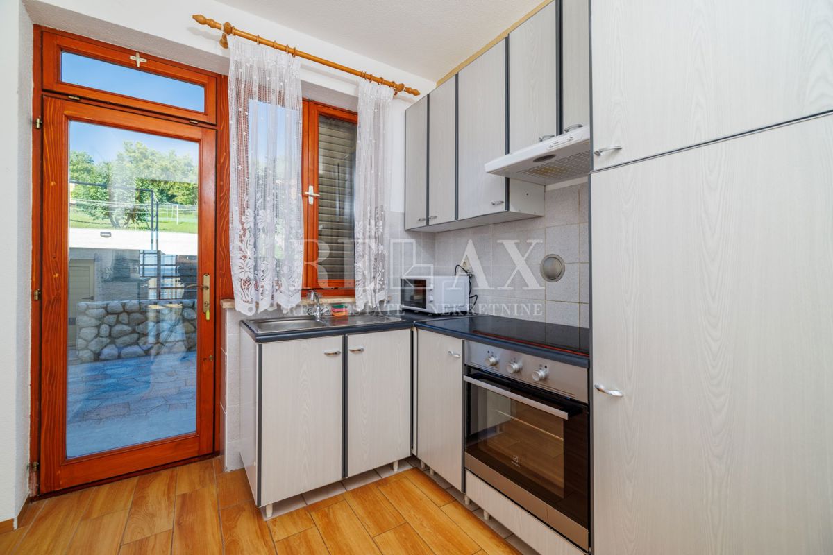 Crikvenica - spaziosa proprietà con piscina