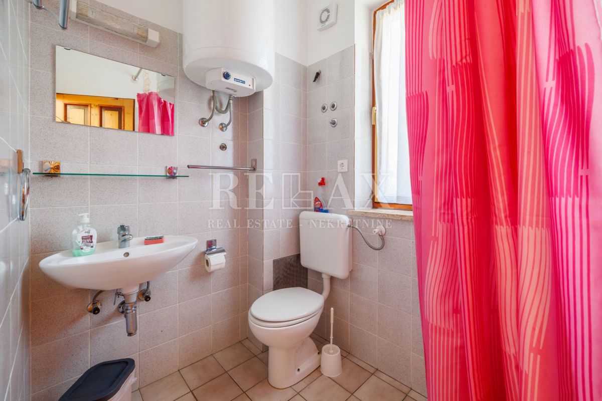 Crikvenica - spaziosa proprietà con piscina