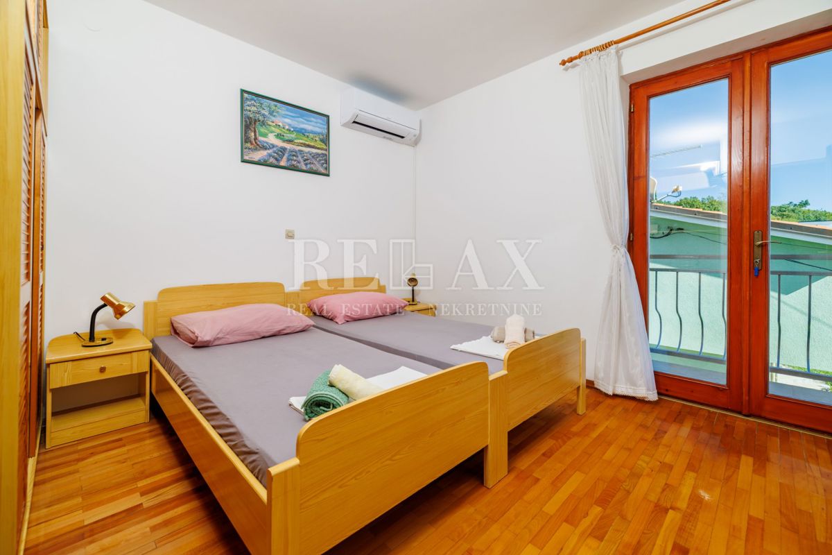 Crikvenica - spaziosa proprietà con piscina