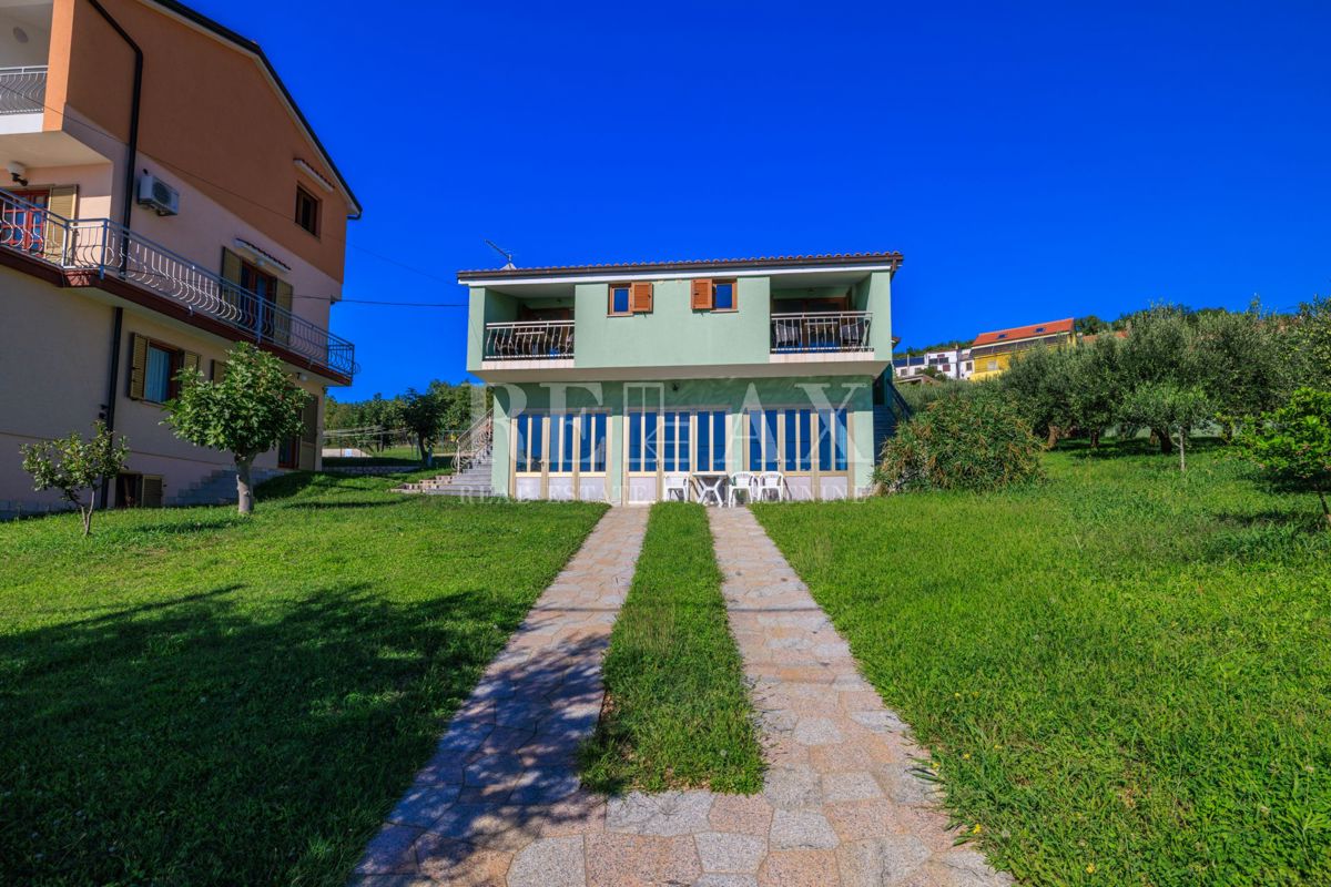 Crikvenica - spaziosa proprietà con piscina