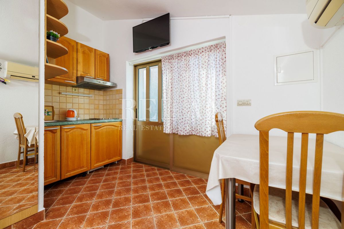 Crikvenica - spaziosa proprietà con piscina