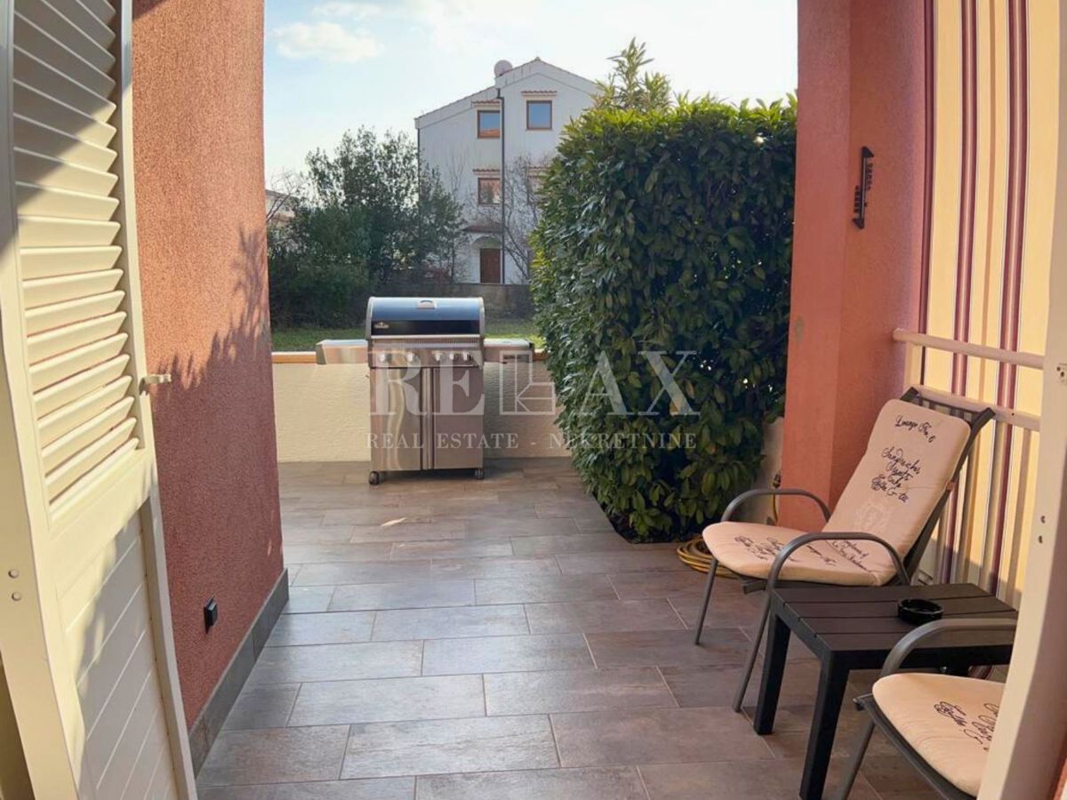 Isola di Krk, Malinska - appartamento con tre camere 