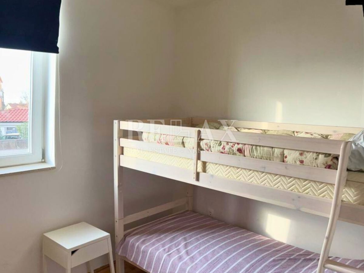 Isola di Krk, Malinska - appartamento con tre camere 