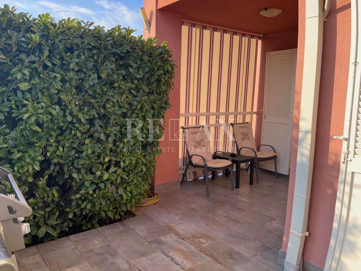 Isola di Krk, Malinska - appartamento con tre camere 