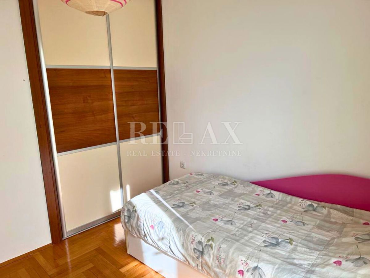 Isola di Krk, Malinska - appartamento con tre camere 