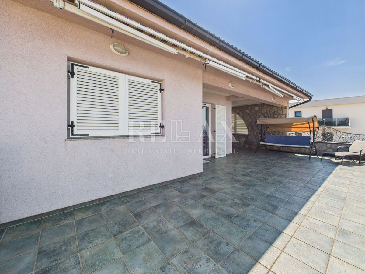 Crikvenica - spaziosa casa con giardino paesaggistico