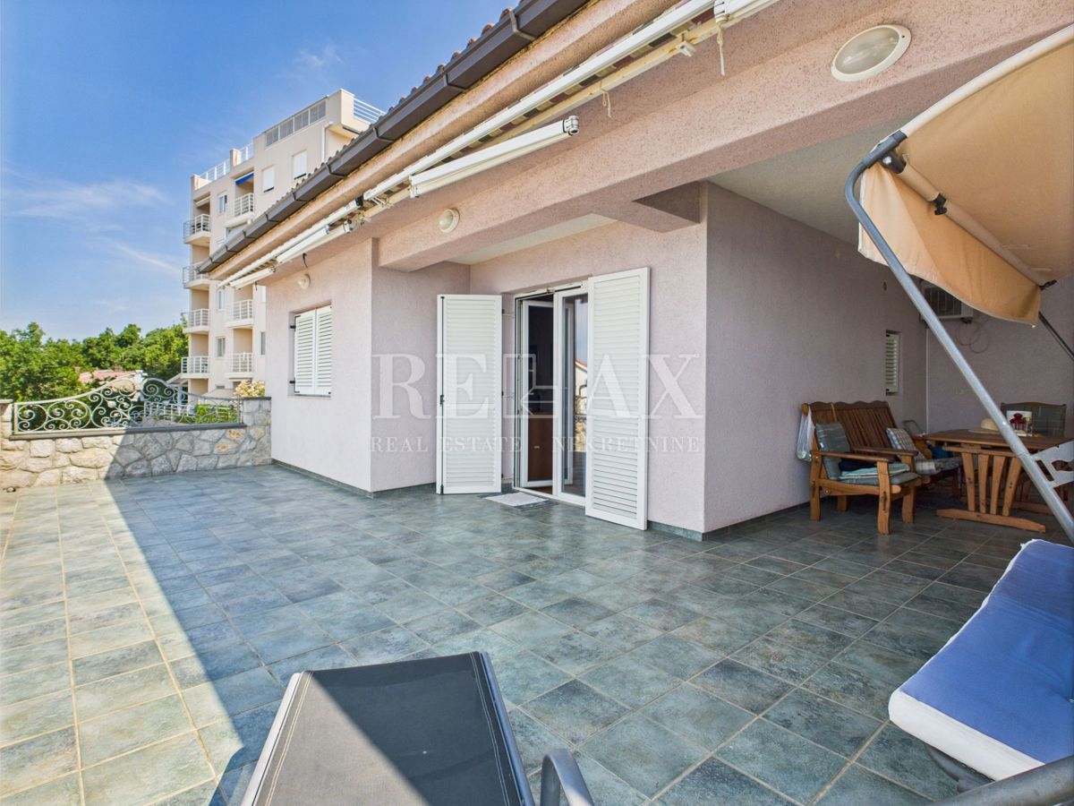 Crikvenica - spaziosa casa con giardino paesaggistico