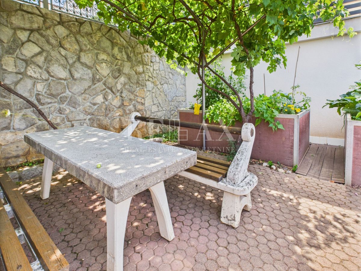 Crikvenica - spaziosa casa con giardino paesaggistico