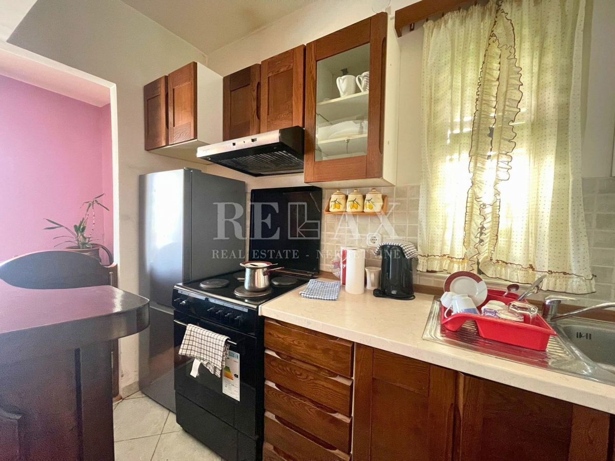 Dramalj - casa con 4 appartamenti, a 150 m dal mare