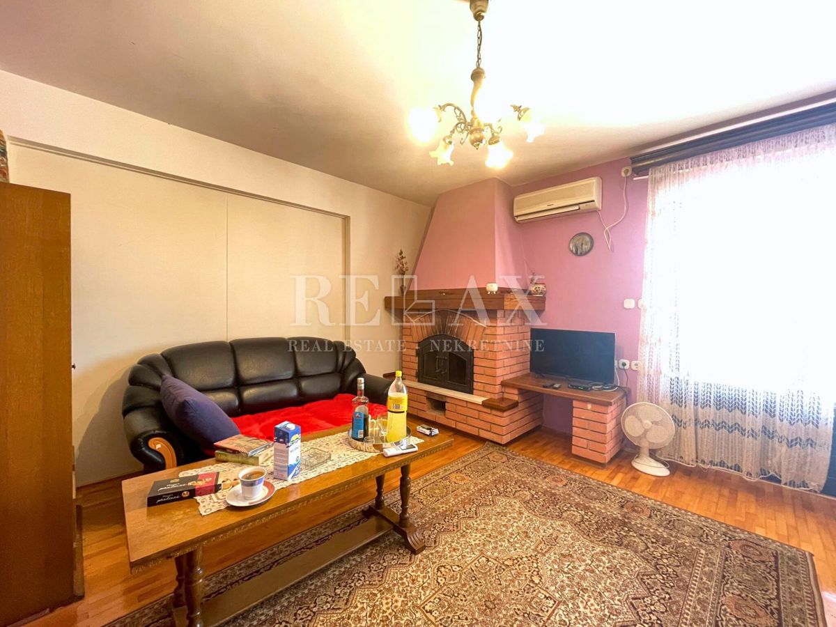 Dramalj - casa con 4 appartamenti, a 150 m dal mare