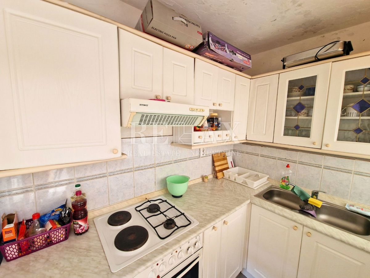 Novi Vinodolski - casa con giardino in centro