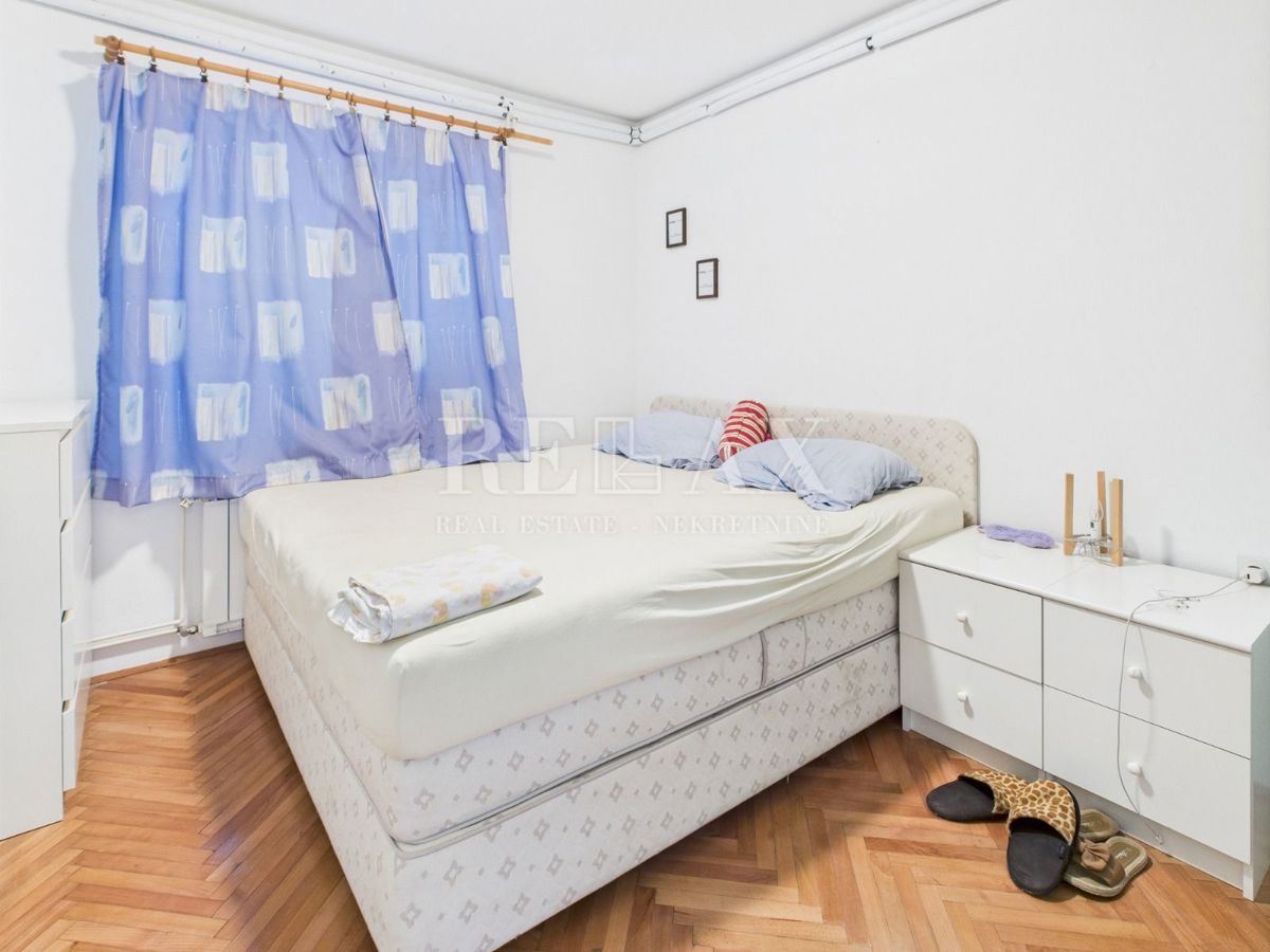 Crikvenica – Parte di Casa con Tre Appartamenti