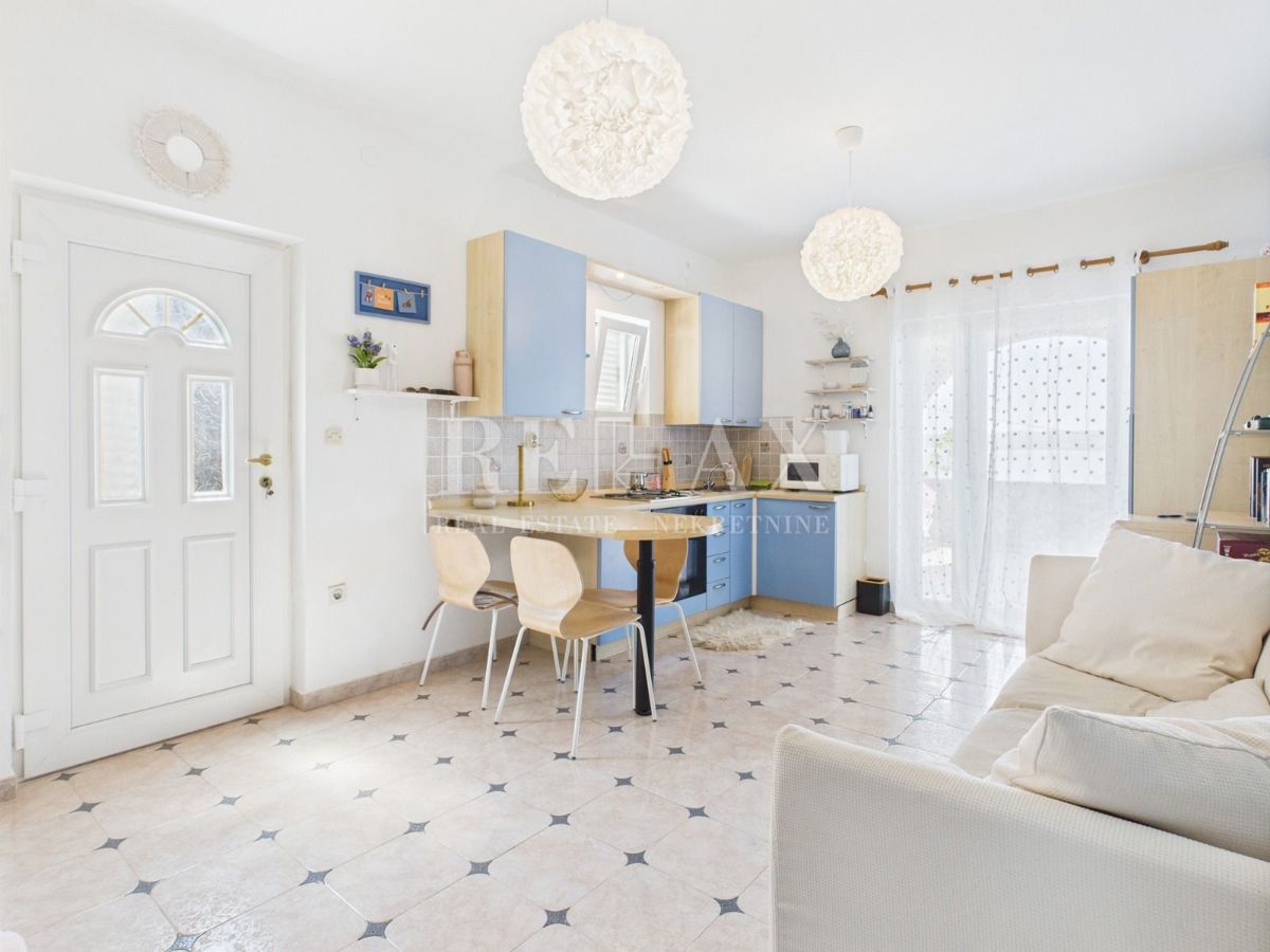 Crikvenica – Parte di Casa con Tre Appartamenti