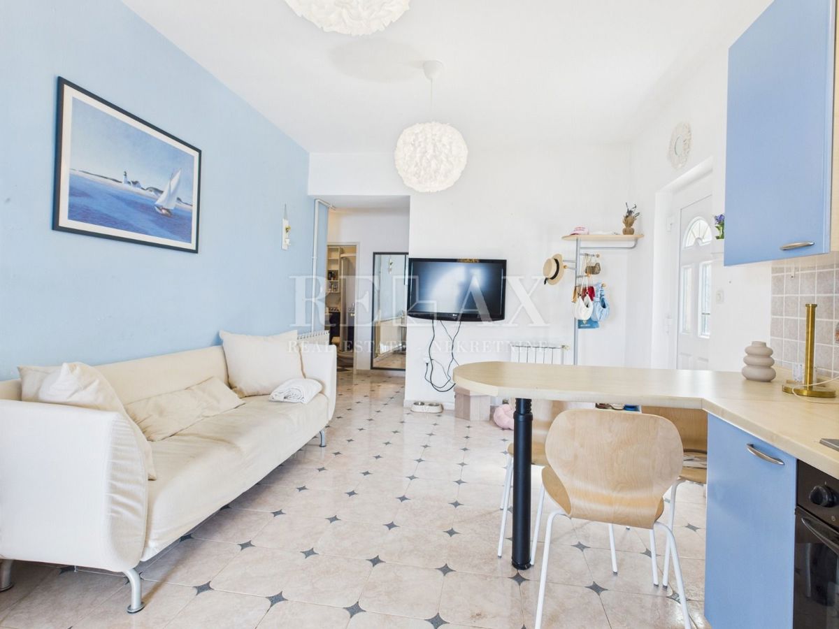 Crikvenica – Parte di Casa con Tre Appartamenti