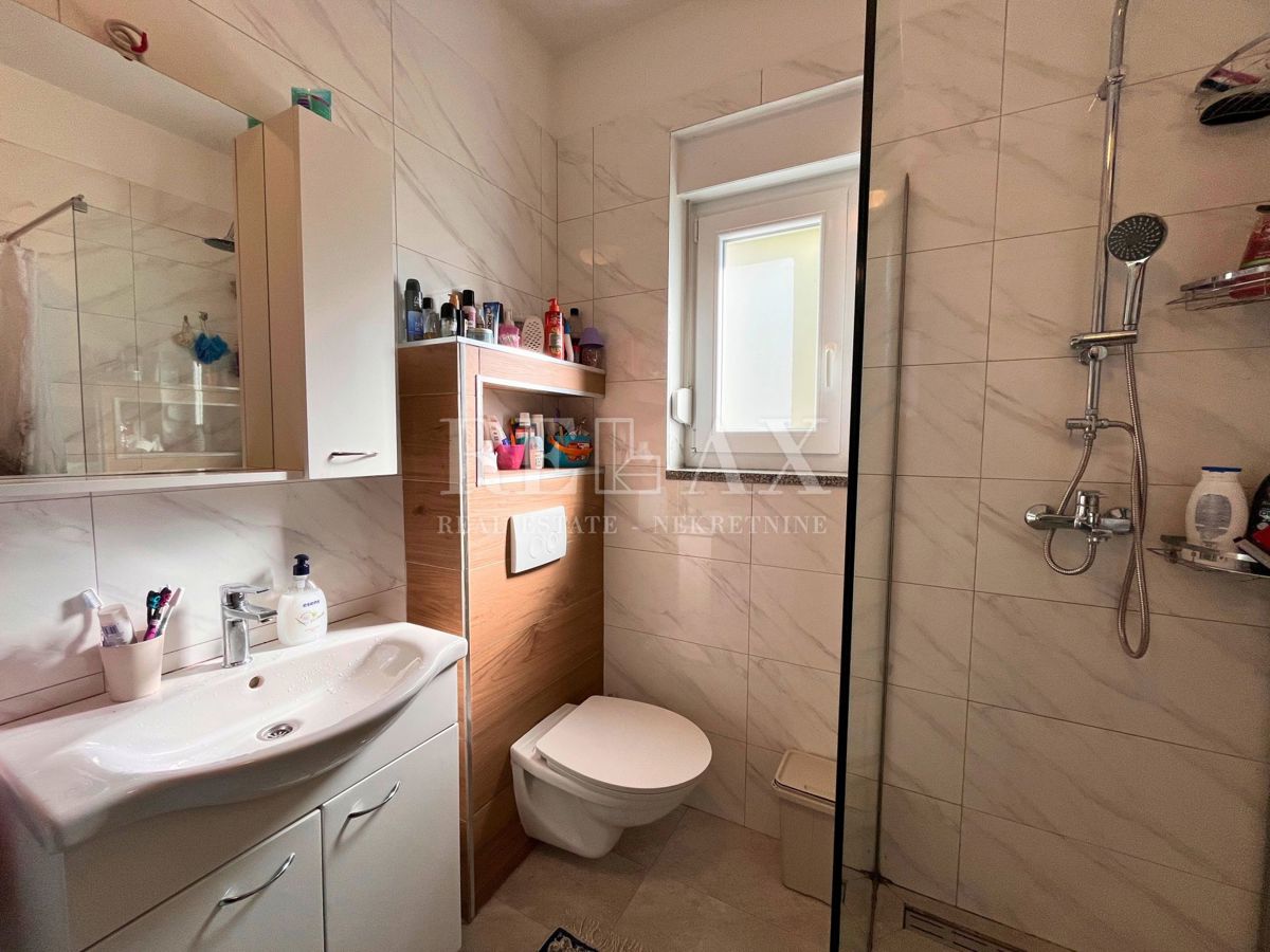 Rijeka, Mladenići - appartamento con due camere 