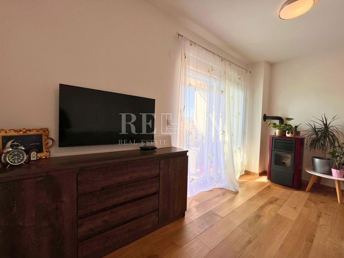 Rijeka, Mladenići - appartamento con due camere 