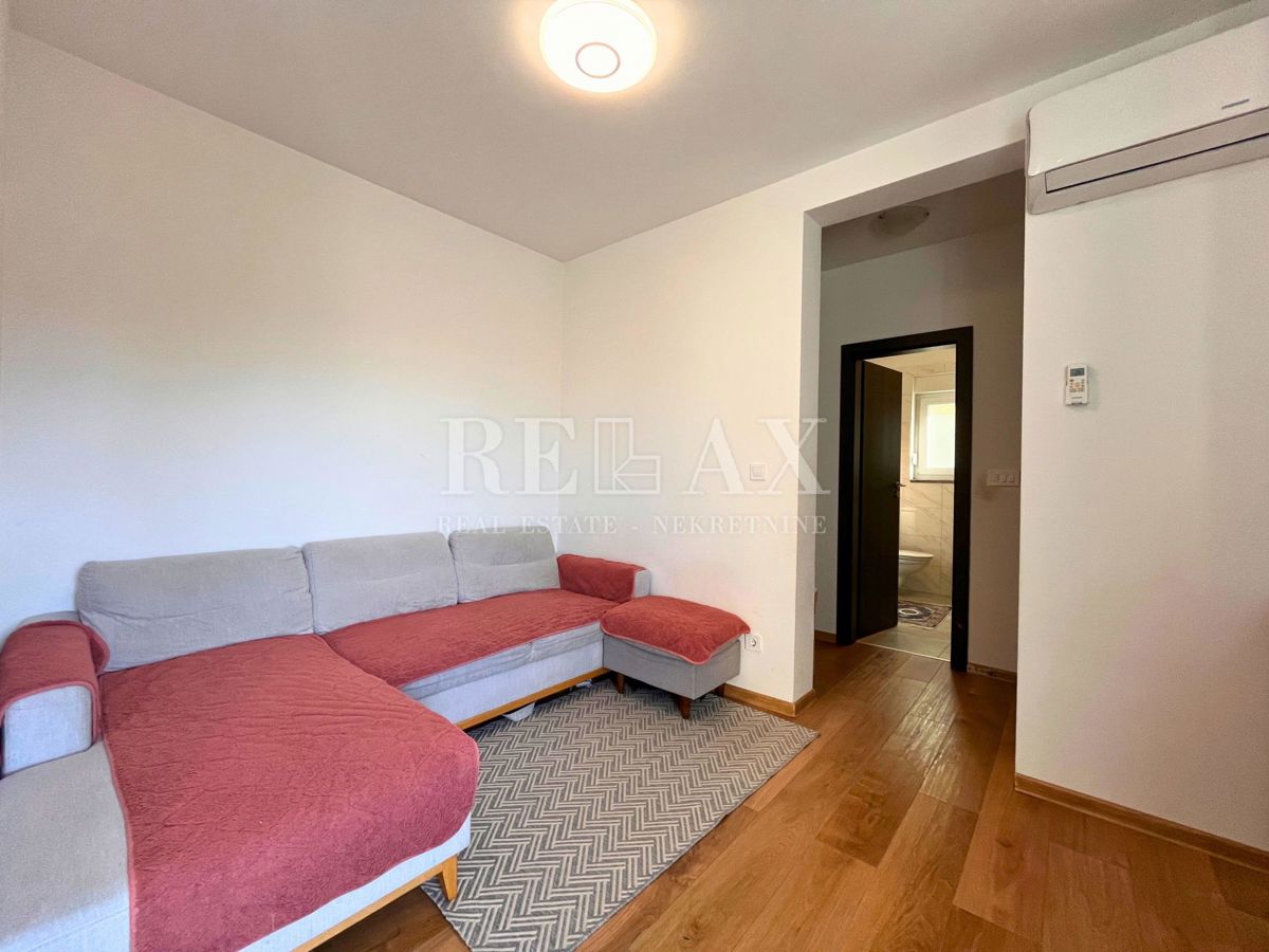 Rijeka, Mladenići - appartamento con due camere 