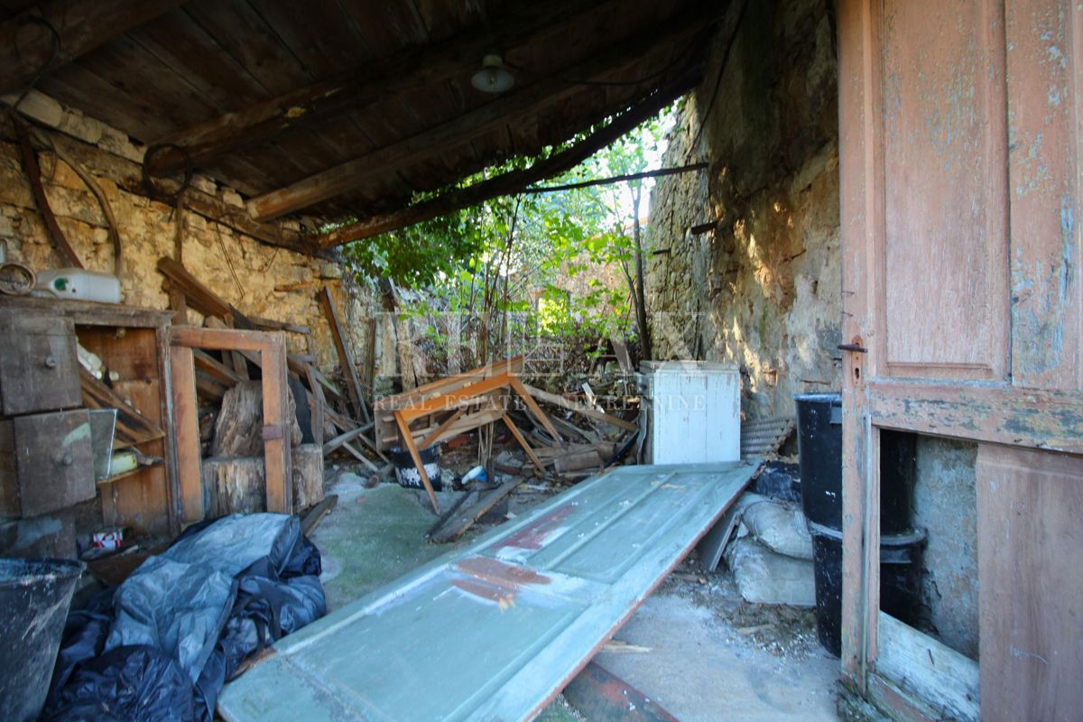 Kastav - casa da ristrutturare vicino al centro