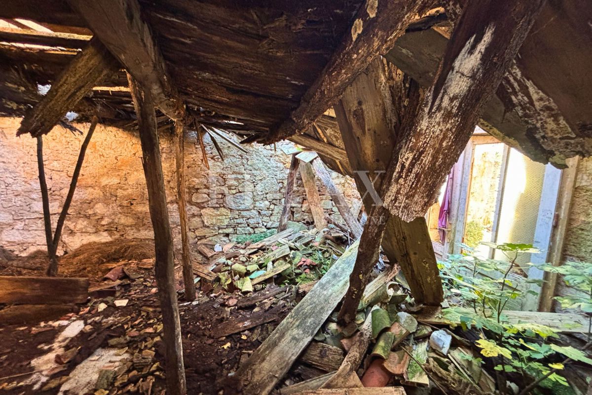 Kastav - casa da ristrutturare vicino al centro