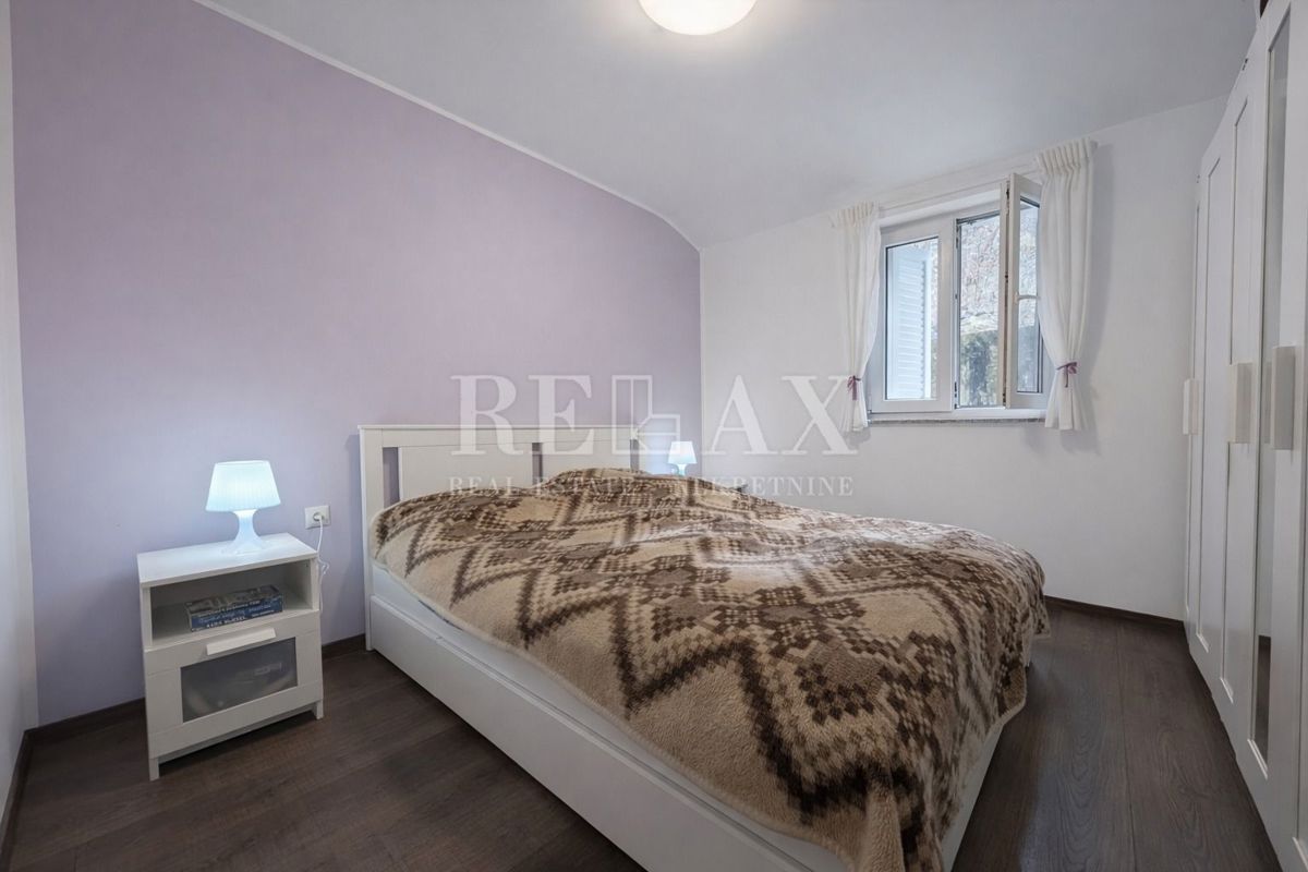 Senj, Bunica - appartamento con garage e terrazza vicino al mare