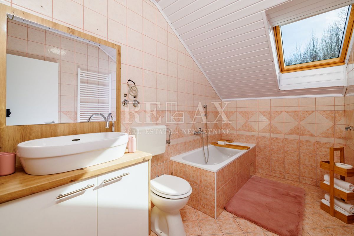 Fužine - casa con 4 appartamenti vicino al lago